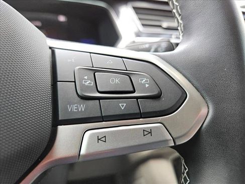 Used 2024 Volkswagen Tiguan SE FWD image 22