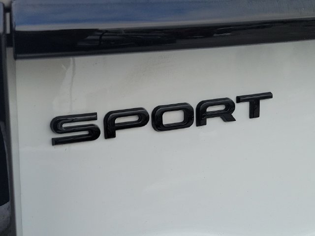 Used 2025 Land Rover Discovery Sport Dynamic SE AWD/4WD image 11