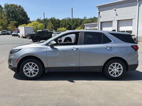 Used 2024 Chevrolet Equinox LT AWD/4WD image 10