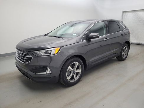 Used 2020 Ford Edge SEL w/ Convenience Package FWD image 2
