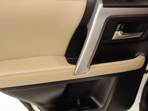 Used 2022 Toyota 4Runner Limited image 18
