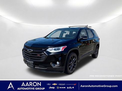 Used 2021 Chevrolet Traverse RS w/ LPO, Cargo Package FWD image 1