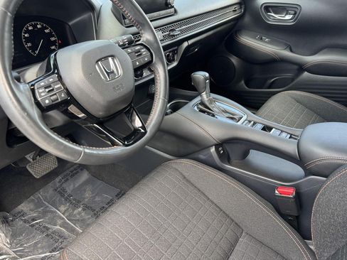 Used 2024 Honda HR-V Sport image 4