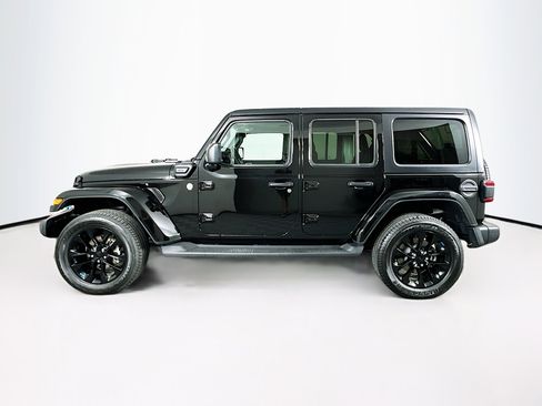 Used 2023 Jeep Wrangler Unlimited Sahara w/ Cold Weather Group AWD/4WD image 4