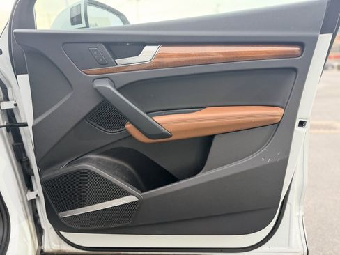 Certified 2023 Audi Q5 e Premium Plus w/ Premium Plus Package image 24