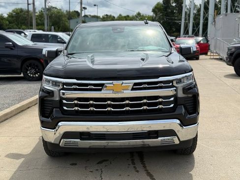 Used 2026 Chevrolet Silverado 1500 LTZ AWD/4WD image 3