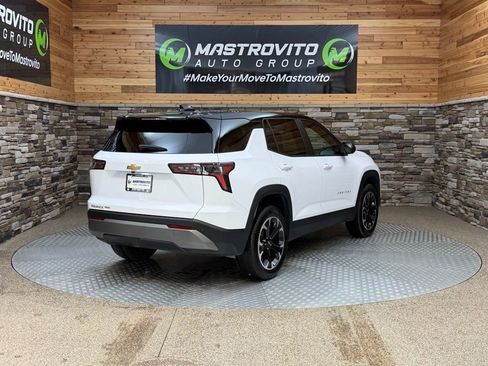 Used 2025 Chevrolet Equinox LT AWD/4WD image 9