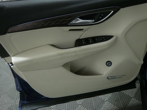 Used 2023 Buick Envision Avenir AWD/4WD image 14
