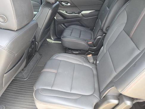 Used 2023 Chevrolet Traverse RS FWD image 20