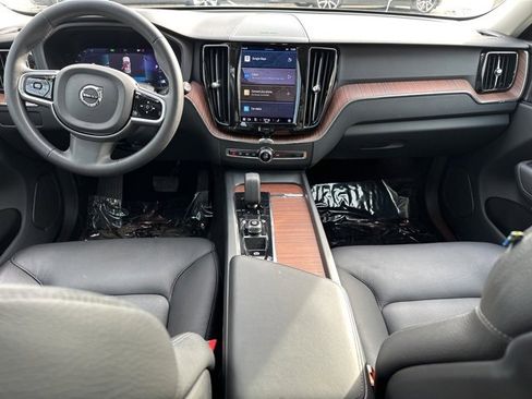 Certified 2023 Volvo XC60 B5 Plus image 15