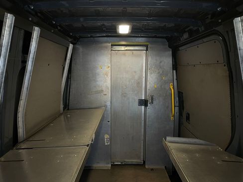 Used 2018 Mercedes-Benz Sprinter 144 Cargo image 15