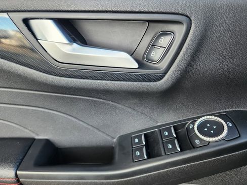 Used 2024 Ford Escape ST-Line w/ Tech Pack #1 image 9