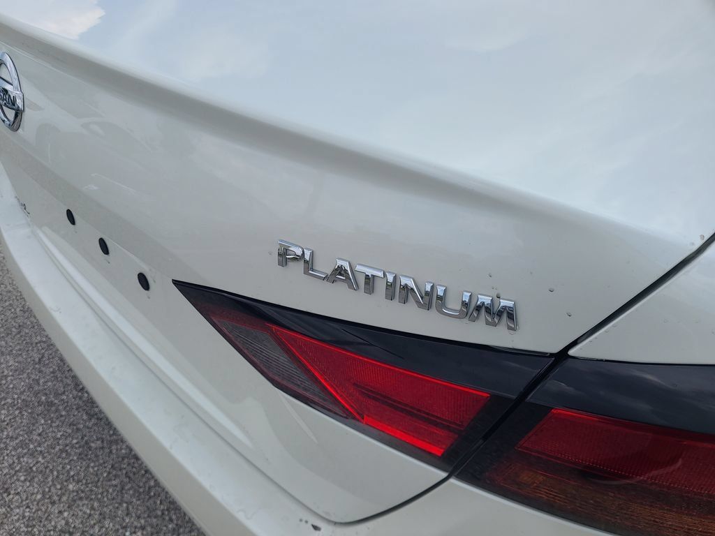 Certified 2020 Nissan Altima 2.5 Platinum FWD image 11