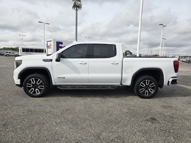 Used 2024 GMC Sierra 1500 AT4 w/ Technology Package AWD/4WD image 4