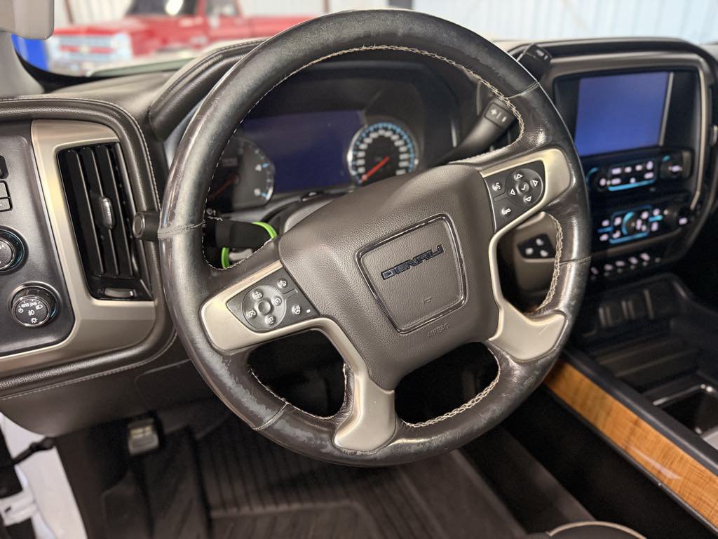 Used 2018 GMC Sierra 3500 Denali w/ Duramax Plus Package AWD/4WD image 17