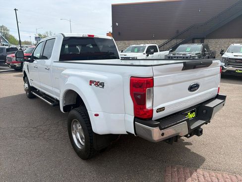 Used 2019 Ford F350 XLT w/ XLT Premium Package AWD/4WD image 4