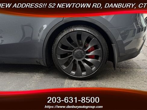 Used 2023 Tesla Model Y Performance AWD/4WD image 22