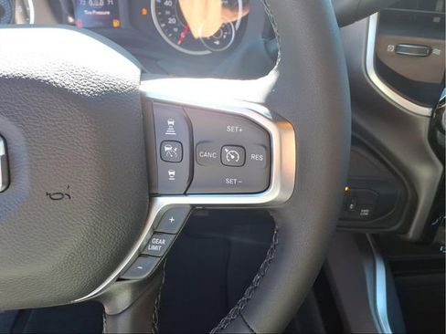 New 2026 RAM 2500 Big Horn AWD/4WD image 20