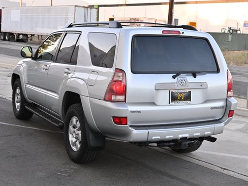 Used 2004 Toyota 4Runner SR5 RWD image 5