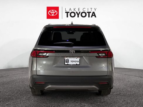 New 2026 Toyota Grand Highlander Limited FWD image 5