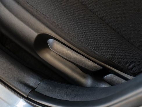 Used 2025 Toyota Corolla LE image 14