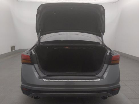 Used 2021 Nissan Altima 2.5 SR w/ SR Premium Package FWD image 29