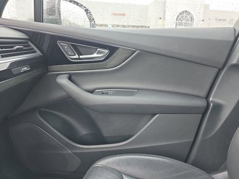 Used 2017 Audi Q7 3.0T Premium Plus w/ Premium Plus Package image 27