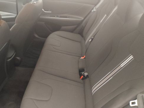 Used 2023 Hyundai Elantra SEL w/ Cargo Package image 18