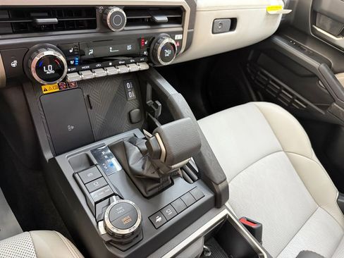 New 2026 Toyota Tacoma Limited AWD/4WD image 19