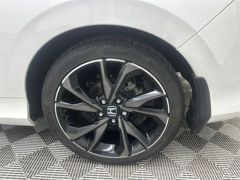Certified 2019 Honda Civic Sport image 17