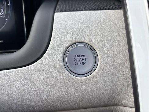 New 2024 Hyundai Tucson Limited image 22