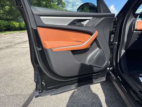 New 2026 Jaguar F-PACE R-Dynamic S AWD/4WD image 10