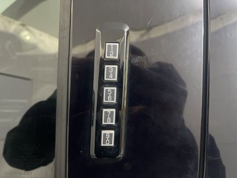 Used 2018 Ford F150 Lariat image 41