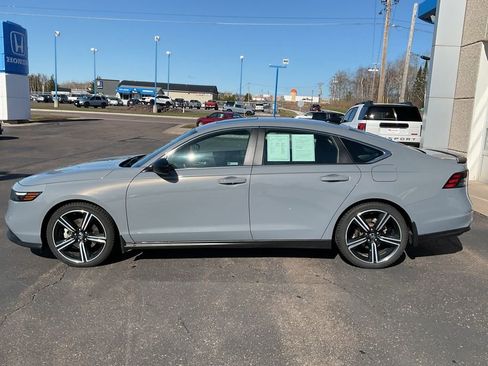 Used 2023 Honda Accord Sport image 8