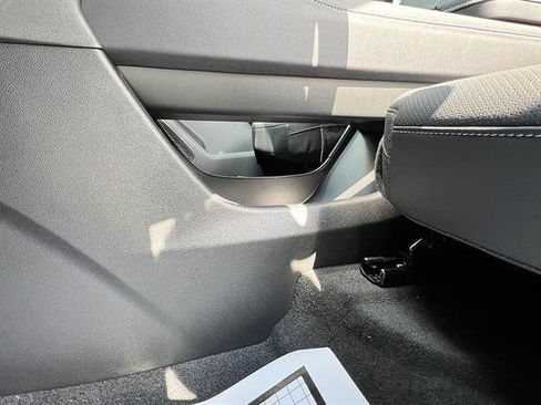 New 2027 Chevrolet Traverse LT w/ Midnight/Sport Edition AWD/4WD image 15