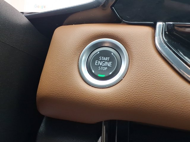 Used 2024 GMC Canyon AT4 w/ Canyon Safety Plus Package AWD/4WD image 11