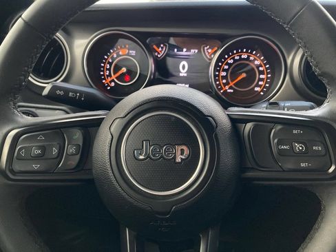 Used 2023 Jeep Wrangler Unlimited Sport AWD/4WD image 19