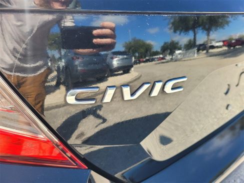 Used 2020 Honda Civic Sport image 10