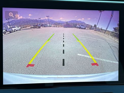 Used 2024 Jeep Compass Latitude image 13