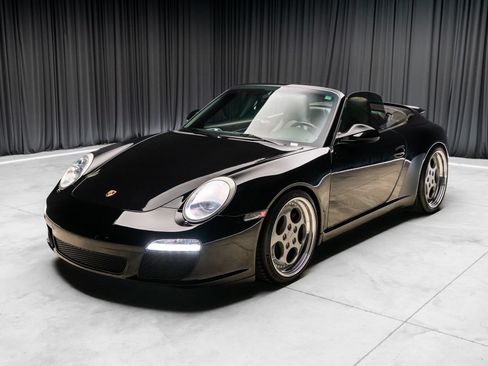 Used 2009 Porsche 911 Carrera RWD image 22