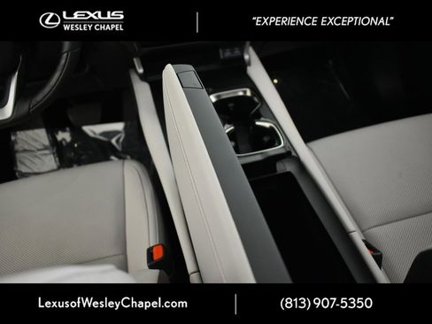 Used 2023 Lexus RX 350 Premium image 38