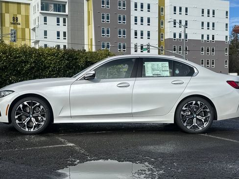 Used 2026 BMW 330i Sedan w/ Premium Package RWD image 2