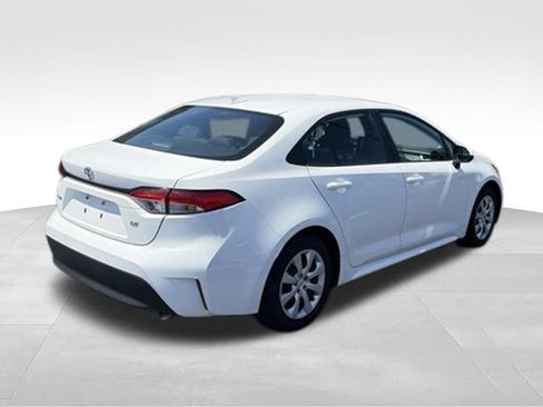 Used 2024 Toyota Corolla LE FWD image 3