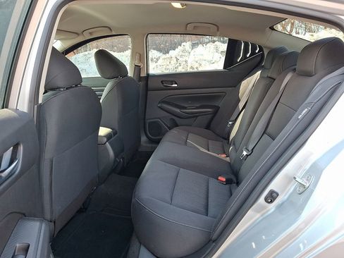 Used 2022 Nissan Altima 2.5 S image 9