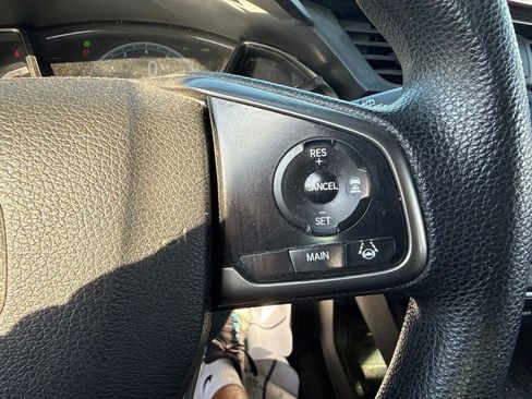 Used 2018 Honda Civic EX image 17