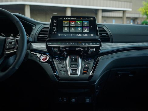 New 2026 Honda Odyssey Elite image 18