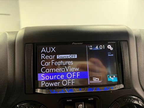 Used 2015 Jeep Wrangler Unlimited Sahara AWD/4WD image 55