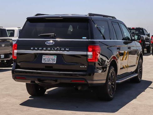 Certified 2023 Ford Expedition Max XLT RWD image 4