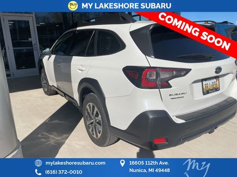 Used 2025 Subaru Outback Premium w/ Popular Package #1A image 5