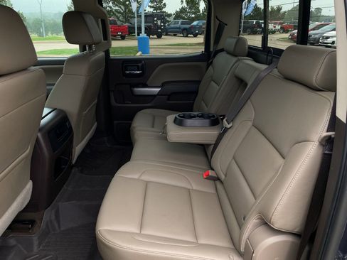 Used 2018 Chevrolet Silverado 1500 LTZ Z71 w/ Centennial Edition AWD/4WD image 32